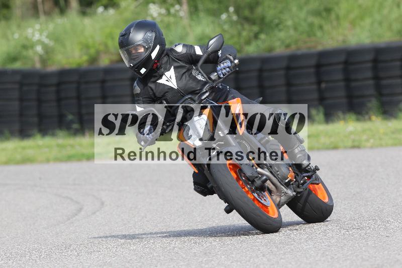 Archiv-2025/10 23.04.2025 Cornu Master School ADR/gruen-vert/1